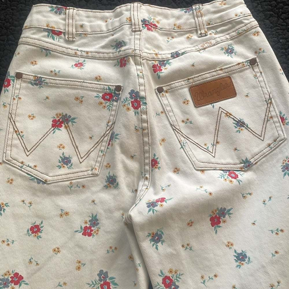 Wrangler Ladies  Floral Jeans